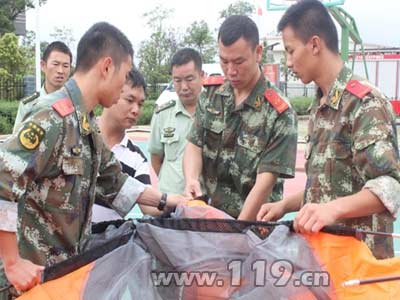 置地震救援器材装备投入执勤一线