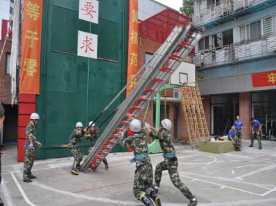 上海消防开展全员岗位练兵会操考核