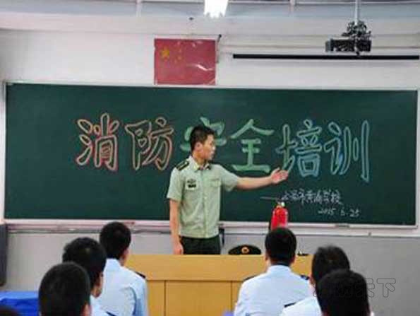 上海消防“三大实招”持续掀起夏季消防宣传热潮