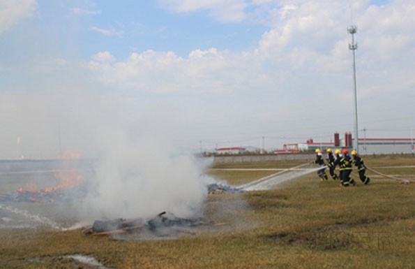 内蒙古兴安盟成立“草原联防消防队”并配发消防车