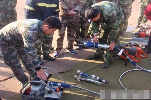 山东日照港消防大队掀起冬季练兵热潮