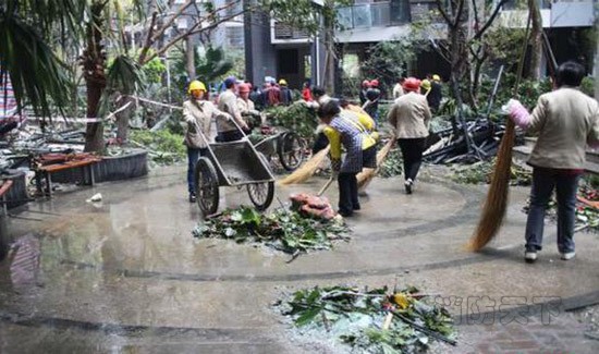 成都市新都区一小区发生爆炸事故 2人受伤